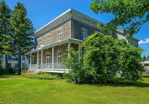 Maison à vendre - 10090 Rue St-Vincent, Mirabel, J7N 2Y2