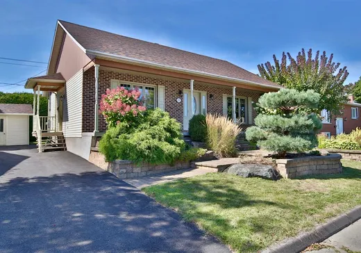 House for sale - 735 Rue Caron, Granby, J2J 1M7