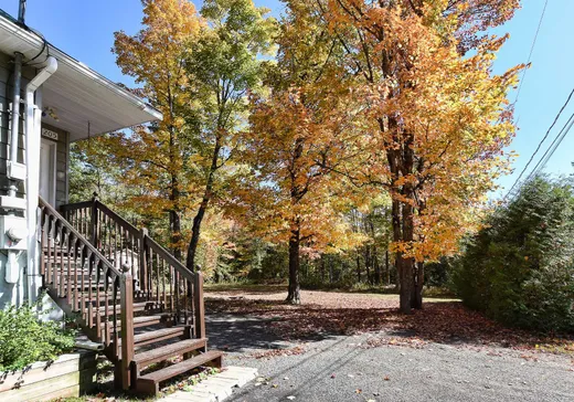 Maison à étages à vendre - 205 Rue Lavertu, Saint-Calixte, J0K1Z0