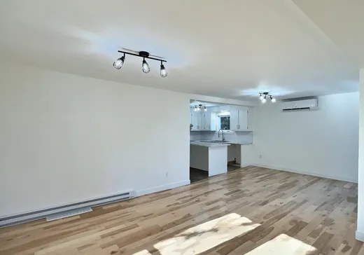 Maison à vendre - 84 Rue Dumoulin, Saint-Christophe-D'Arthabaska, G6S 0P5
