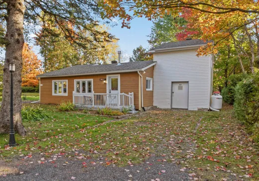 Maison à vendre - 33 Rue Payette, St-Alphonse-Rodriguez, J0K 1W0