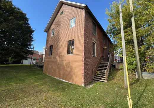 House for sale - 6 Rue Daniel-Johnson, Danville, J0A 1A0