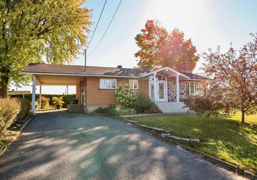 Bungalow à vendre - 70 Rue Hébert, Plessisville, G6L3Y8
