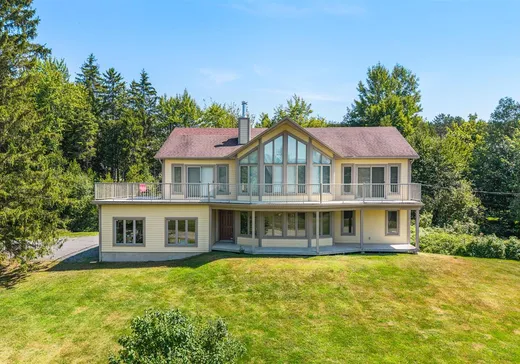 Maison à étages à vendre - 34 Rue des Tangaras, Orford, J1X0B9