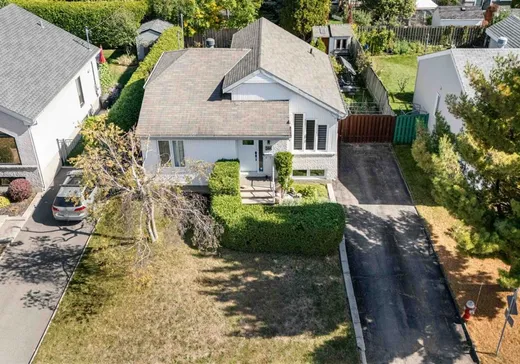 Bungalow à vendre - 306 Rue Dalida, Laval (Fabreville), H7P5M1