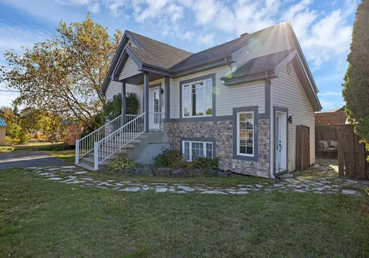 Maison à étages à vendre - 1157-1159 Rue Canadiana, Prévost, J0R1T0