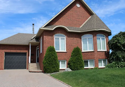 Maison à étages à vendre - 86 Rue De Chauffailles, Rivière-du-Loup, G5R4E1