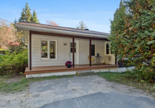 Maison à vendre - 946 Rue de la Pisciculture, Mont-Blanc, J0T 2G0