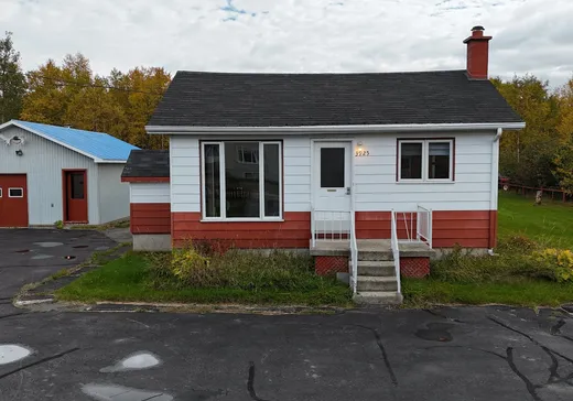 Two or more stories for sale - 3925 Rue Marguerite, Sept-Îles, G0G1L0