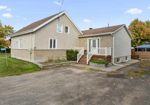 Maison à étages à vendre - 211 Rue Principale, Saint-Édouard-de-Napierville, J0L1Y0