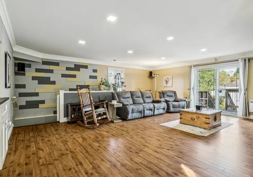 Maison à vendre - 211 Rue Principale, Saint-Édouard-de-Napierville, J0L 1Y0