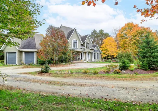 Maison à étages à vendre - 105 Ch. de l'Acajou, Mont-Tremblant, J0T1M0