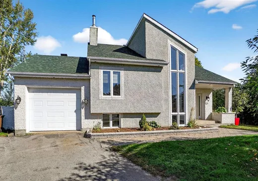Maison à étages à vendre - 160 21e Avenue N., Saint-Zotique, J0P1Z0