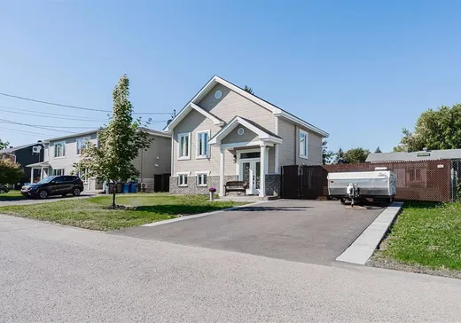 Two or more stories for sale - 14 Rue de la Coulée, Beauharnois, J0S1J0