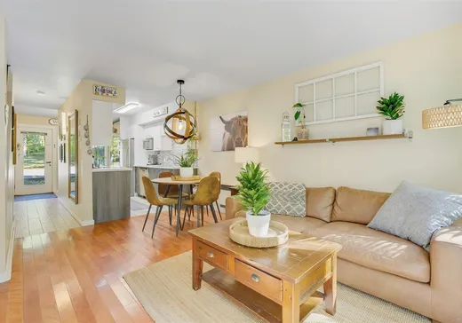 Maison à vendre - 281 Ch. des Grappes, App. 102, Saint-Sauveur, J0R 1K0