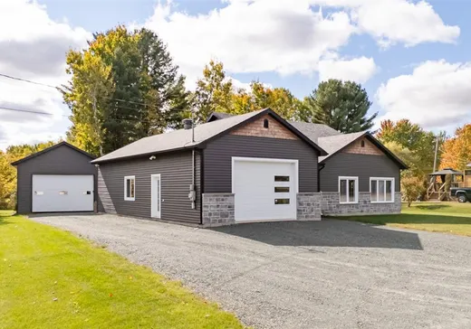 Un étage et demi à vendre - 141 13e Avenue, Daveluyville, G0Z1C0
