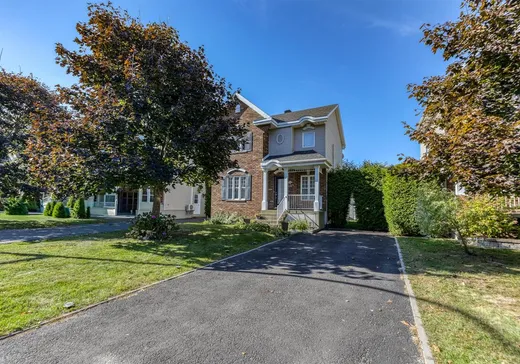 Maison à vendre - 712 Rue Ernest-Bourque, Blainville, J7C 5S6