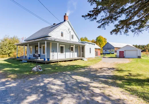 Maison à étages à vendre - 1410 Rg des Pointes, Herouxville, G0X3H0