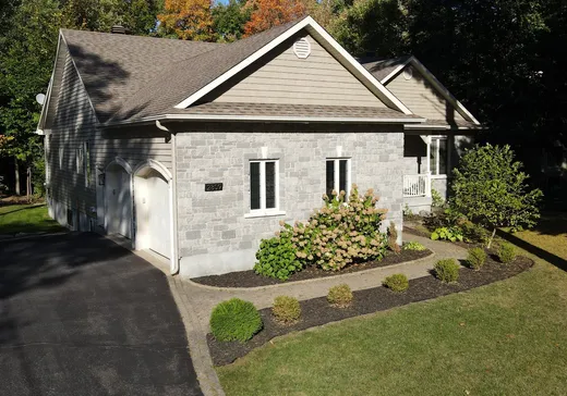 Maison à vendre - 2809 Rue du Sanctuaire, Saint-Lazare, J7T 0B7
