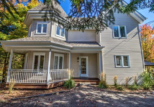 Two or more stories for sale - 881 Rue des Pinsons, Sainte-Adèle, J8B1L3