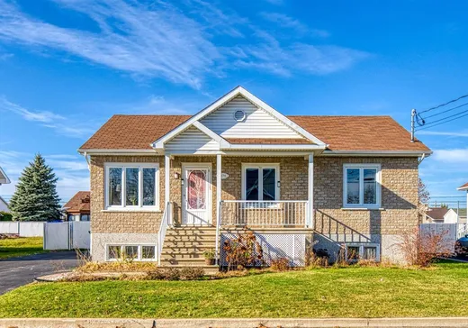 Bungalow for sale - 2370 Rue des Perdrix, Drummondville, J2C8W1