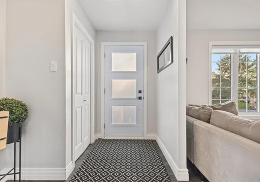 Maison à vendre - 205 Rue Cyr, Granby, J2G 9E5