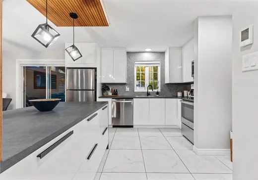 Maison à vendre - 205 Rue Cyr, Granby, J2G 9E5