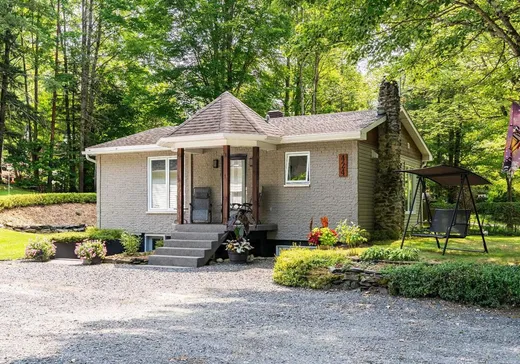 Bungalow à vendre - 424 Rue des Pins, Coaticook, J0B1L0