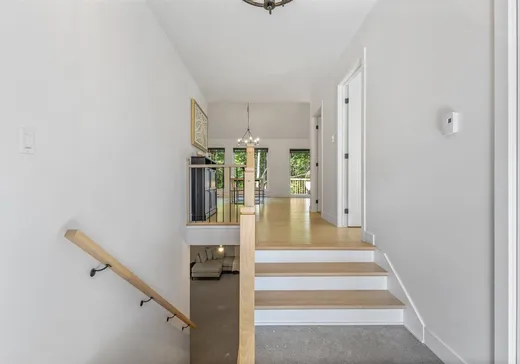 Maison à vendre - 128 Rue Béatrice, Saint-Colomban, J5K 2A3
