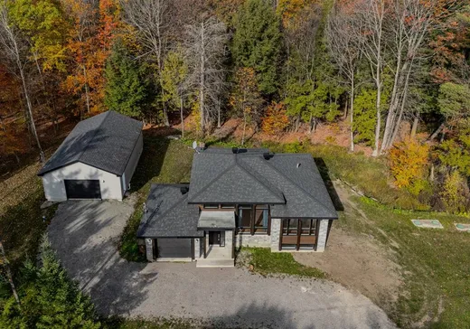 Maison à vendre - 134 Rue du Domaine-Fortier, Saint-Colomban, J5K 1K9