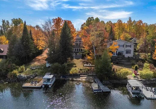 Maison à vendre - 1209 Ch. du Lac-Connelly, St-Hippolyte, J8A 2B9