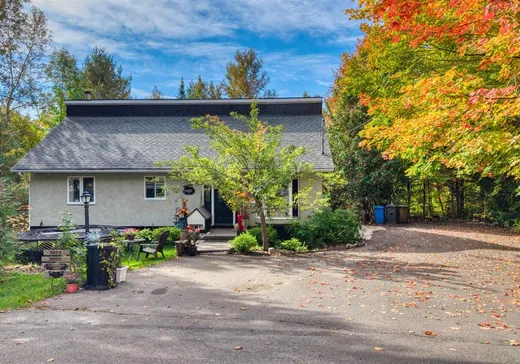 Bungalow for sale - 3003-3005 Rue des Luminaires, Sainte-Adèle, J8B1P1