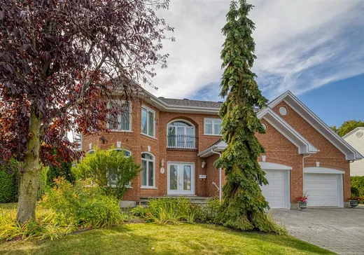 Two or more stories for sale - 55 Rue de la Grande-Place, Victoriaville, G6S1E7