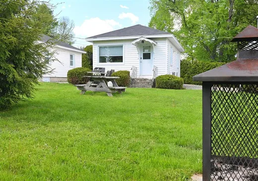 Maison à vendre - 209 Av. des Scouts, Magog, J1X 5W8