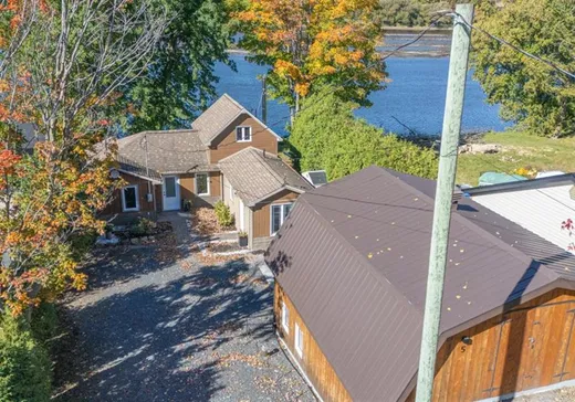 Un étage et demi à vendre - 5 Rg Ste-Anne, St-Joachim-De-Courval, J1Z2B4