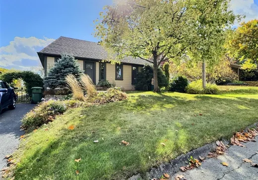Bungalow à vendre - 852 Rue Francheville, Sherbrooke, J1N2K2