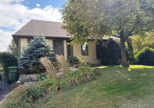 Maison à vendre - 852 Rue Francheville, Sherbrooke, J1N 2K2