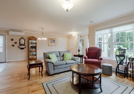 Maison à vendre - 1672 Rue Giguère, Magog, J1X 7S3