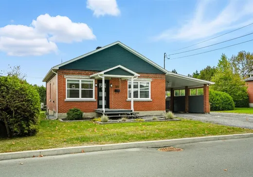 Bungalow for sale - 322 Rue Ambroise-Dearden, Windsor, J1S1H8