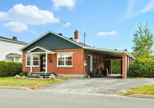 House for sale - 322 Rue Ambroise-Dearden, Windsor, J1S 1H8