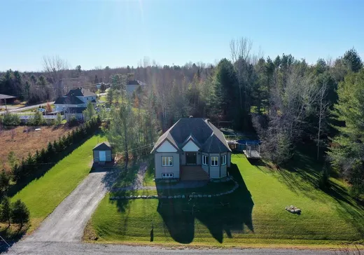 Maison à vendre - 583 Rue des Champs-Élysées, Magog, J1X 0K9