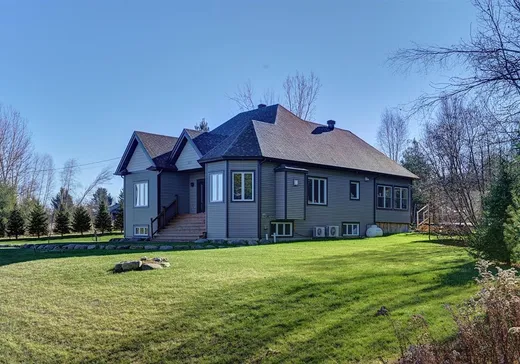 Maison à vendre - 583 Rue des Champs-Élysées, Magog, J1X 0K9