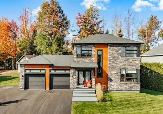 Maison à étages à vendre - 877 Rue des Angéliques, Rock Forest-Saint-Élie-Deauville, J1N4L3