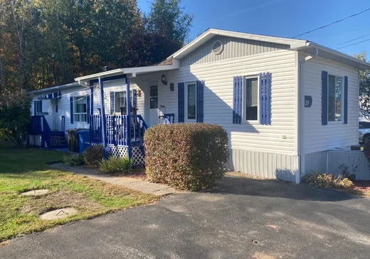 Maison à vendre - 1633 Rue Principale, Granby, J2J 0M7