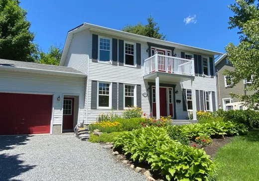 Maison à étages à vendre - 1097 Rue André-Mathieu, Mont-Saint-Hilaire, J3H5B5