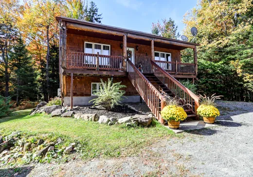 Maison à étages à vendre - 2 Rue St-Christophe, Gore, J0V1K0