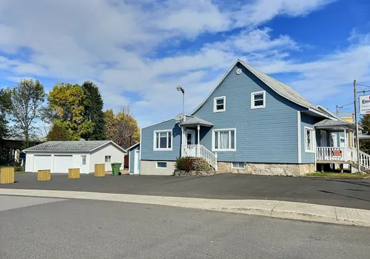 Maison à vendre - 68 Rue Principale, St-Apollinaire, G0S 2E0