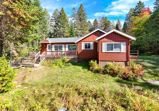 Maison à vendre - 57 Ch. Spinney, Saint-Sauveur, J0R 1A0