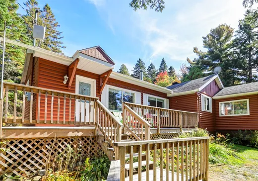 Maison à vendre - 57 Ch. Spinney, Saint-Sauveur, J0R 1A0