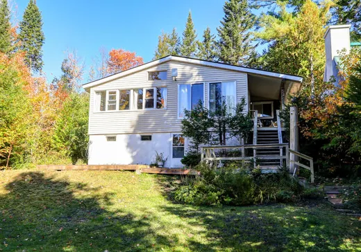 Maison à vendre - 175 Ch. de la Péninsule, St-Adolphe d'Howard, J0T 2B0